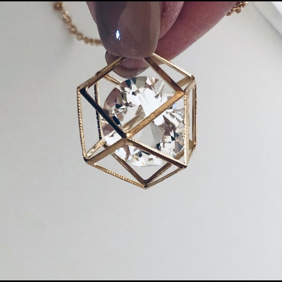 XLong rosegold toned necklace with crystal detail - Picture 2 of 7